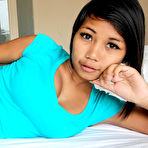 Pic of Big-boobed Thai amateur strips naked to show off knockers