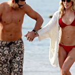 Pic of LeAnn Rimes caught in bikini on the beach in Mexico