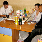 Pic of YOUNG SEX PARTIES // teenagers hanging out and fucking loud!