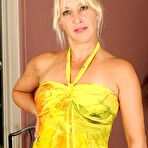 Pic of Mature Pictures Featuring 45 Year Old Andi From AllOver30