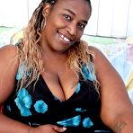 Pic of Chubby Loving - Fat Ebony Girl Teasing On Bed