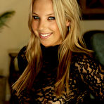 Pic of Lauren loses her top