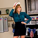 Pic of Hot Mommy Darla Crane Tease Ans Double Drilled / MILF Fox