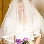 Pic of AllOver30.com - Introducing 52 year old Hazel