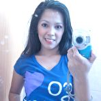Pic of Filipina girl sends her self shot nude pictures to her boyfriend.