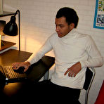 Pic of SELL YOUR GF -//- Guys sell their GFs to strangers like prostitutes!!!