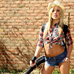 Pic of Amy Brooke Gallery > Sexy Beauties