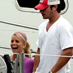 Pic of Jessica and Ashlee Simpson
