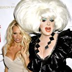 Pic of Pamela Anderson shows cleavage paparazzi shots