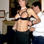 Pic of WifeBucket.com - Real submitted pics of amateur housewives from nextdoor!