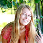 Pic of YANA P  BY RAPHAEL - PRESENTING YANA - ORIG. PHOTOS AT 3000 PIXELS - &copy; 2006 MET-ART.COM