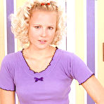 Pic of 18 Eighteen Presents Free Thumbnailed Gallery