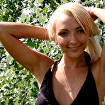 Pic of CutiesFlashing - free flashing/public photo galleries