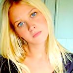 Pic of Trashed Girl Friends: Hot naked babes making good use of their camera phones