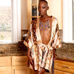 Pic of ThinFetish.com - Dark and skinny