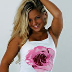 Pic of Hot Blonde Teen Girl
