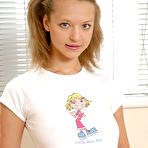 Pic of Pink Pussy Teen