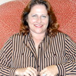 Pic of This big mama just gets her pussy stretched up