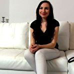 Pic of FakeAgent.com - Jennie - Photo Gallery