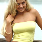 Pic of Hot Blonde Teen Girl