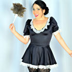 Pic of Chubby amateur babe Samantha Grace in Looner Maid