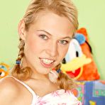 Pic of Young Lesbians Portal