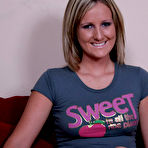 Pic of Alyssa Roxi - www.alyssaroxi.com