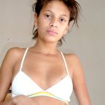 Pic of TeenGFs - Only real submitter amateur girlfriend pics