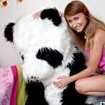 Pic of Horny babe has vibrator orgasm - Panda fuck
