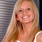 Pic of British Amateur Girl in Nude Photos