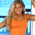 Pic of Hot Blonde Teen Girl