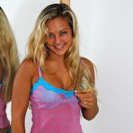 Pic of Hot Blonde Teen Girl
