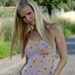 Pic of Model Archive : Picture Gallery : Czech-Babes Markéta outdoors