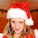 Pic of Stunning British Babe Poses for Nude Photos