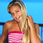 Pic of Hot Blonde Teen Girl