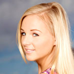 Pic of Twistys Cafe presents Barbie White