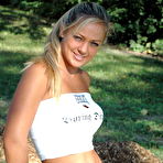 Pic of Hot Blonde Teen Girl