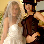 Pic of Karen Loves Kate - Two Teens in Love! - www.karenloveskate.com