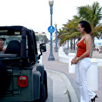 Pic of 8th Street Latinas