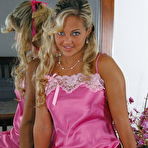 Pic of Hot Blonde Teen Girl