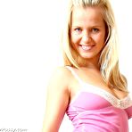 Pic of Natalie opens her vulva wide with fingers