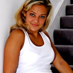 Pic of Hot Blonde Teen Girl
