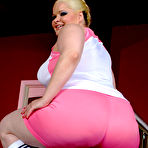 Pic of Karla and Star in BBW Fight Club