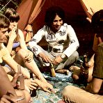 Pic of Vintage  HAIRY GIRLS from the 70's and 80's!!