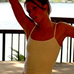 Pic of 18 year old teen virgin