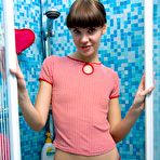 Pic of Very Small Tits Skinny Teen Showers