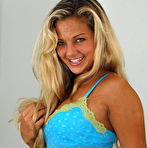 Pic of Hot Blonde Teen Girl