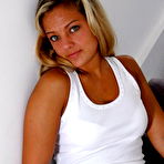 Pic of Hot Blonde Teen Girl