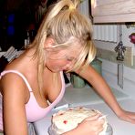 Pic of Real amateur girlfriends having sex Busty and sexy girlfriends in secret asmateur photo shoots