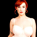 Pic of Join Pornstar Siri and the VNA Live Network!